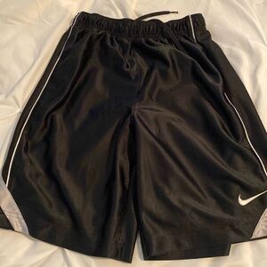 Boys Nike size S basketball shorts